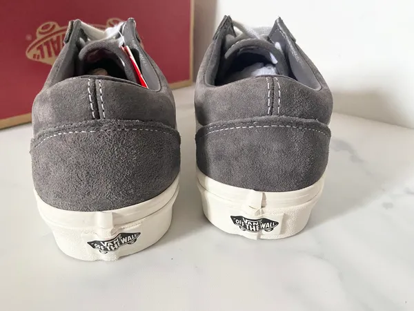 Women Old Skool Suede Size 9.5 - Image 10