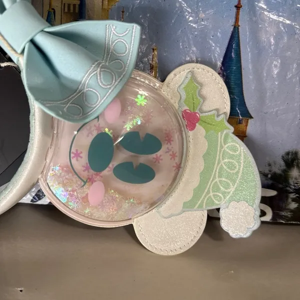 Disney parks x Loungefly Mickey & Minnie Mouse snowmen shaker snowglobe ears NWT - Image 3