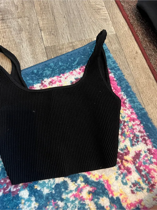Aritzia Black Ribbed Square-Neck Crop Tank Top - Image 4