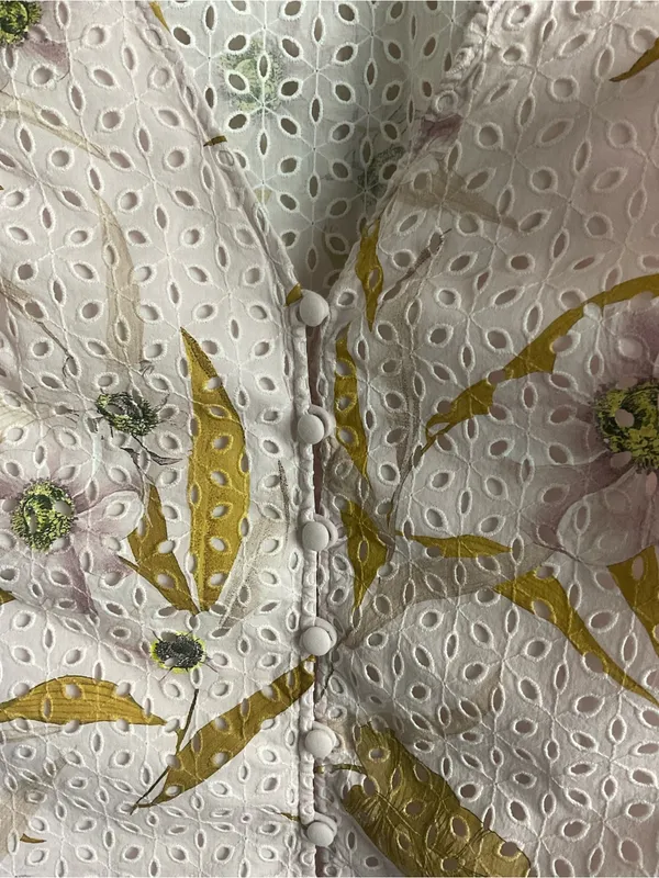 Ted Baker Floral Eyelet Ruffle V-Neck Top - Pink‎ & Olive - Image 5