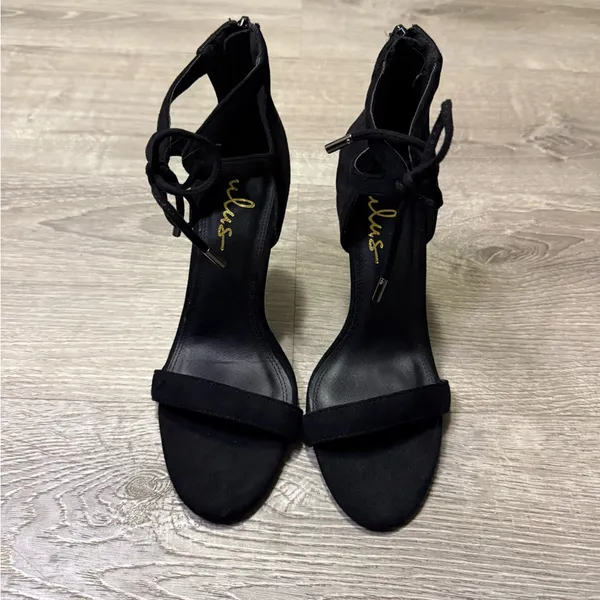 •LULUS• BLACK STRAPPY HEELS - Image 3