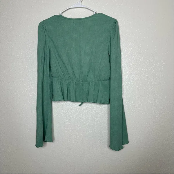 Urban Outfitters Lucielle Ruffle‎ Tie Front Top Blouse Small - Image 7