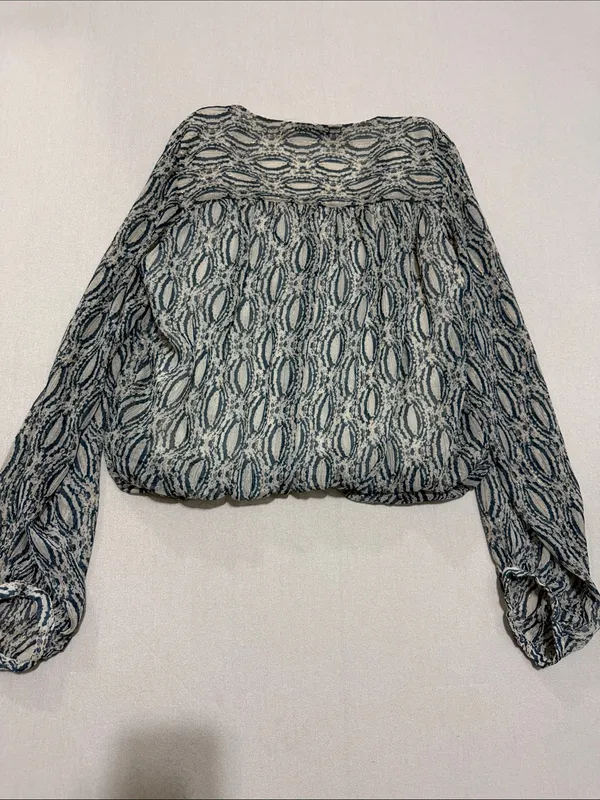 Zara Teal and Cream Printed V‑Neck Blouse - Image 6