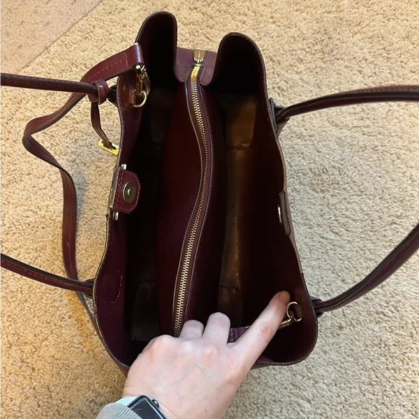 Michael Kors Leather Shoulder Bag - Image 3