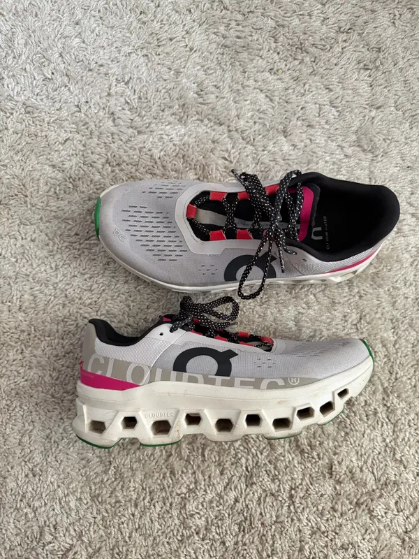 On Cloud Shoes - Image 4