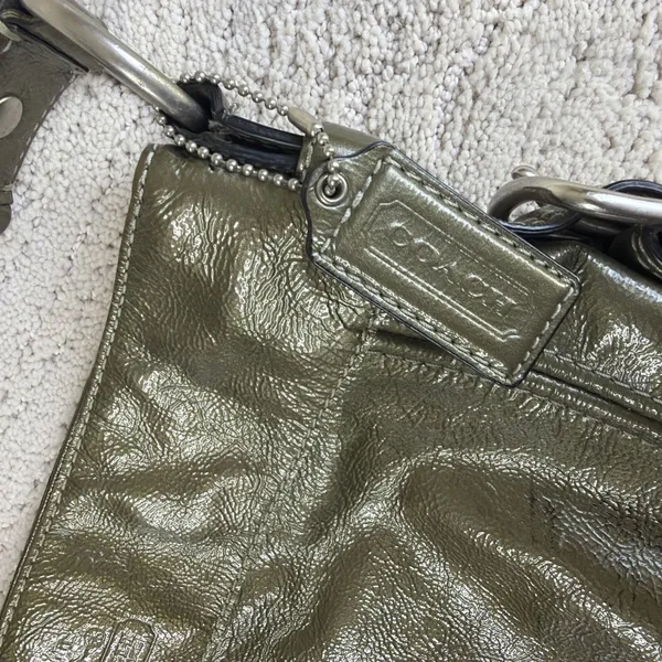 Vintage Coach Metallic Gold Patent Leather Bag Slouchy Hobo - Image 4