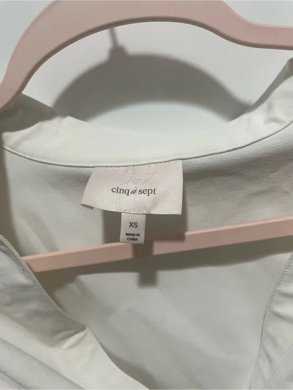 Cinq a Sept Cropped McKenna Twist Front Top Size XS in Ivory - Image 6