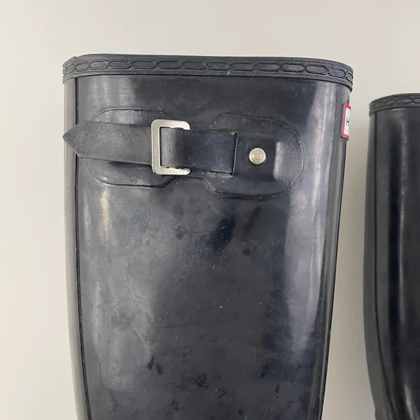 Hunter Original Tall Black Gloss Adjustable Knee High Rain Boots - Image 6