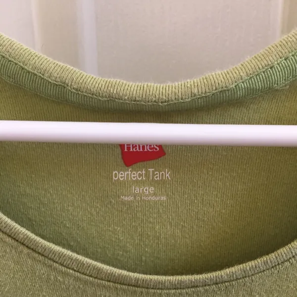 FINAL MARKDOWN Ladies Hanes tank top large - Image 2