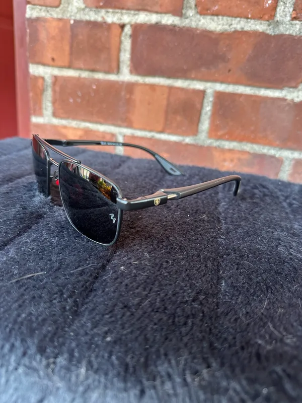 Ray-Ban Sunglasses - Image 3