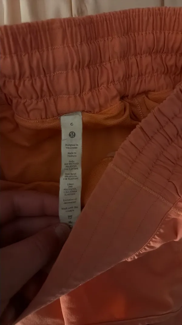 Lululemon Hotty Hot Shorts 2.5" - Image 2
