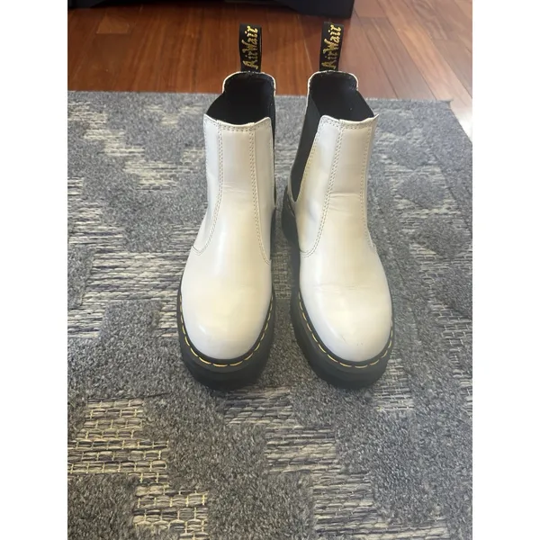 Dr. Martens Boots Chelsea Quad Platform White Leather 2976 Shoe Womens 7/ Mens 6 - Image 3