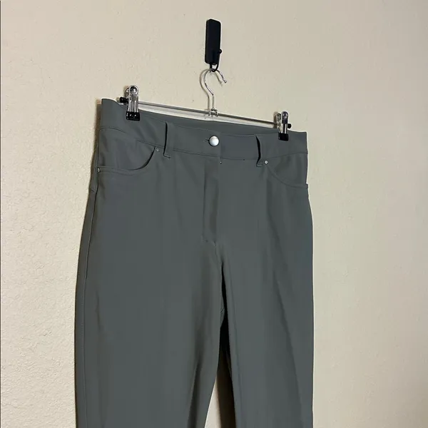 Lululemon City Sleek Slim-Fit 5 Pocket HR Pant Size‎ 32 Grey Sage - Image 6