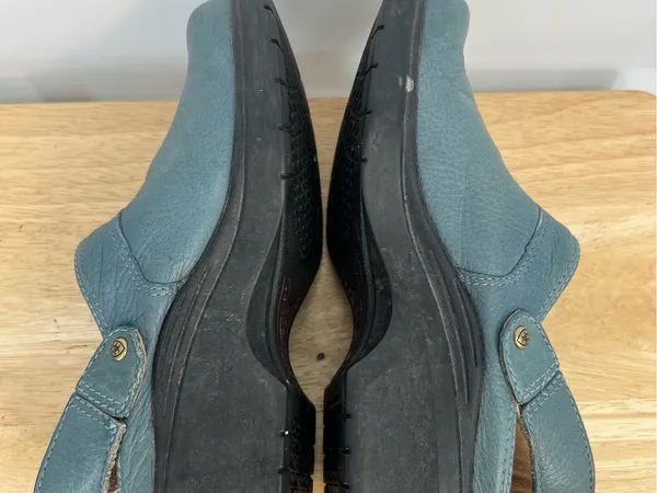 Ariat Teal Slip-On Leather Clogs mules - Image 4
