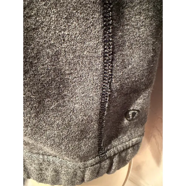 Lululemon Women’s Pullover Hoodie Size 4‎ Gray Modern Minimal Athleisure - Image 5