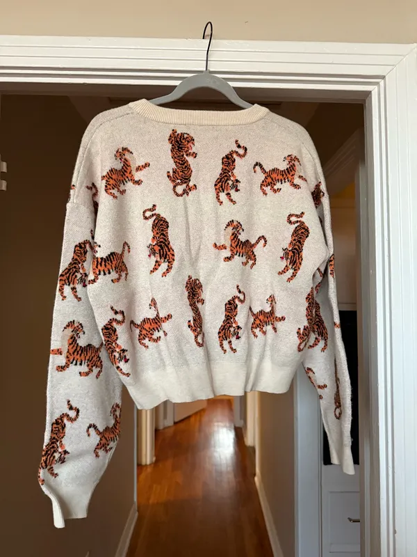 Pink Lily Tiger Print Sweater  - Image 2