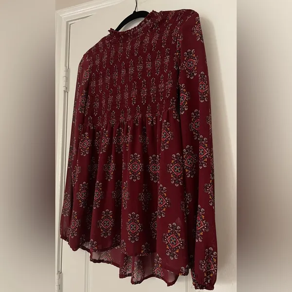 Xhilaration Burgundy Patterned Chiffon Blouse Medium - Image 2