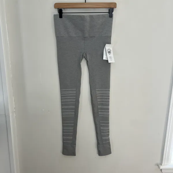 BLANQI- NWT SportSupport Hipster Cuffed Leggings Maternity Athletic Workout - Image 4