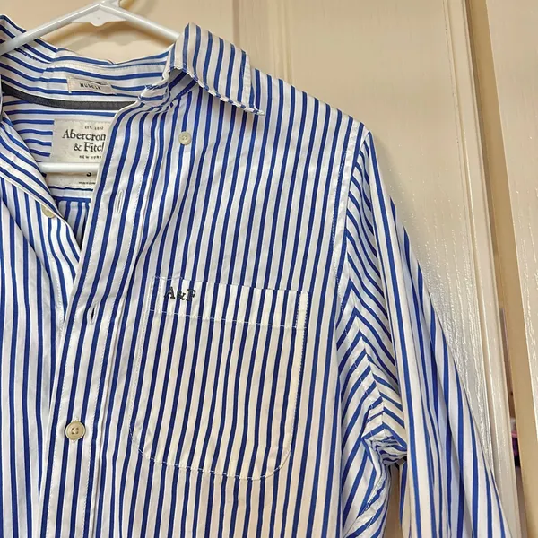 Abercrombie & Fitch White and Blue Striped Shirt - Image 2