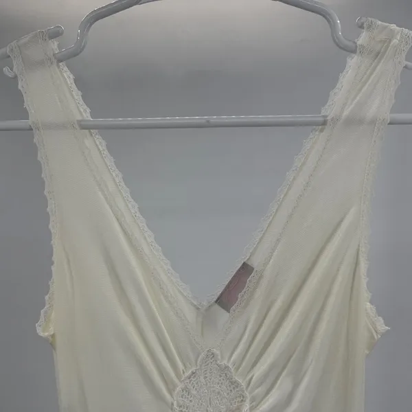 Tessie Cream Lace-Trimmed nightgown lace detail front slit wedding vintage S - Image 3