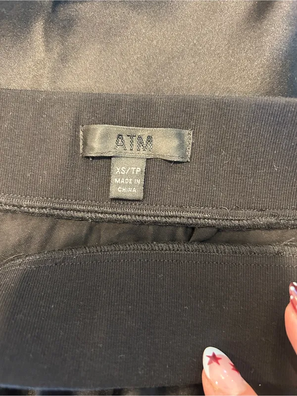 ATM Anthony Thomas Melillo 100% Silk A line Skirt Black Size X-Small - Image 4