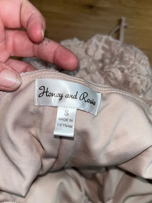 Honey and Rosie Size S Blush Pink Lace Ruched Midi Dress Bodycon - Image 3