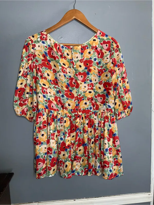 Umgee Floral Puff Sleeve Peplum Top in Red, Yellow, Green & Blue Large - Image 7