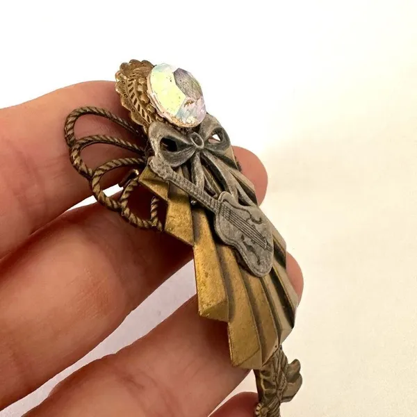 Vintage handmade angel with guitar and cowboy boots pin - Image 9