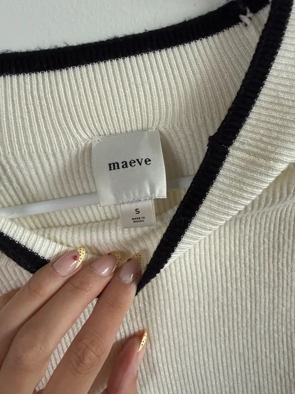 Pilcro Anthropologie Sweater - Image 4