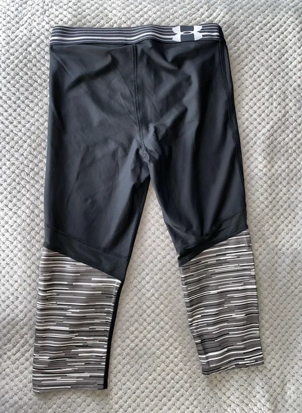 Under Armour Cropped Leggings - Image 2