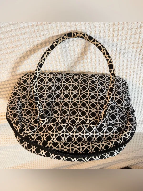 Vera Bradley Black & White Insulated Lunch Bag - Image 4