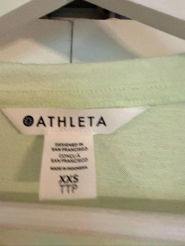 Athleta easy breeze serene neon green linen blend tshirt size xxs - Image 4