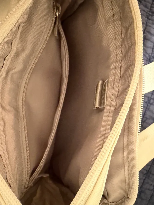 Baggallini white waist pack bag fanny bag - Image 6
