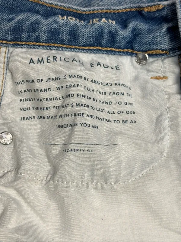 American Eagle Distressed Ripped Jeans Light Wash Size 2 Long - Image 10