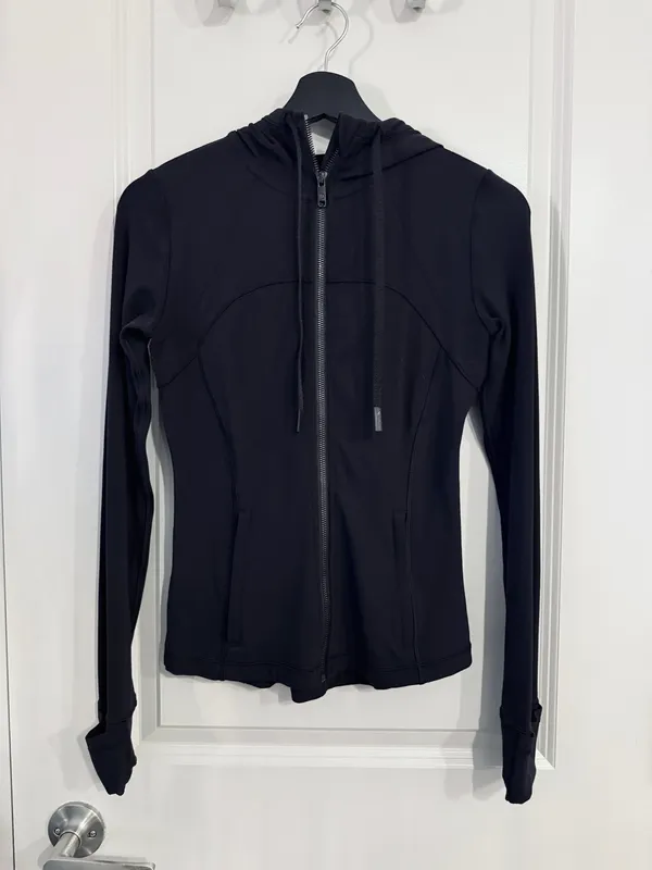 Lululemon Define Hooded Jacket Nulu size 4 - Image 4
