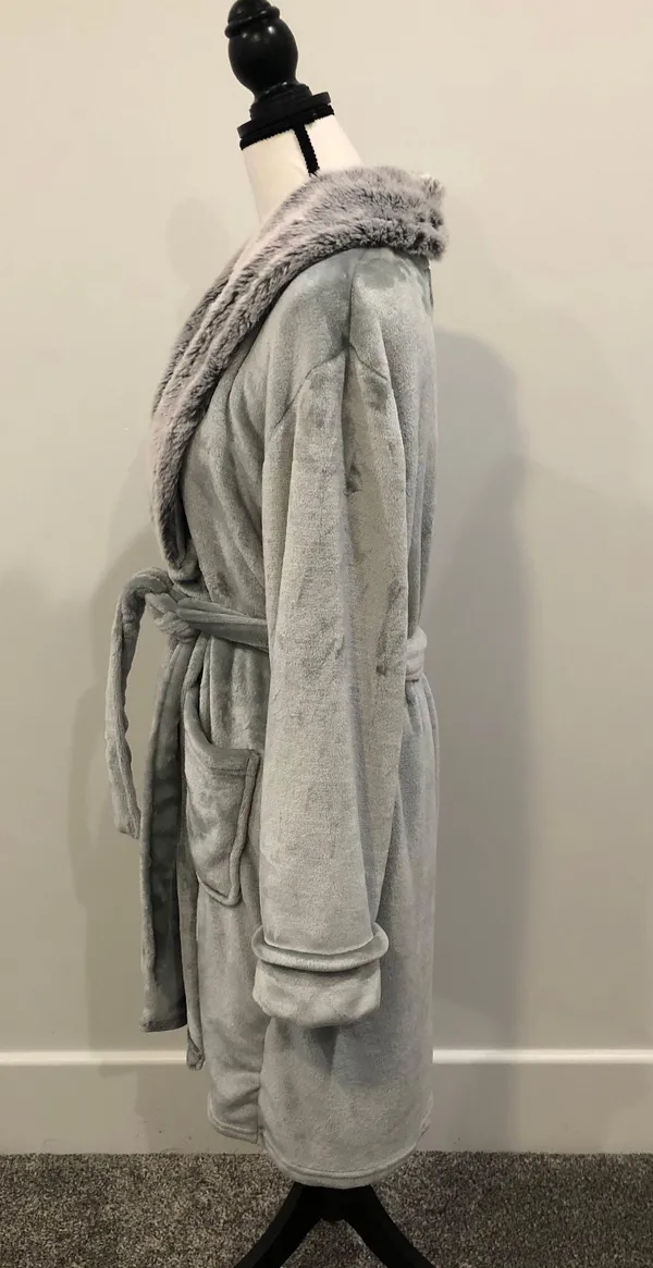 Baroque Robe - Image 3