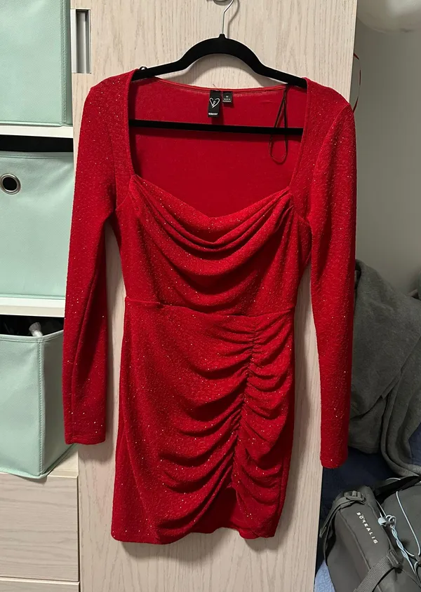 Windsor Bodycon Red Dress - Image 2