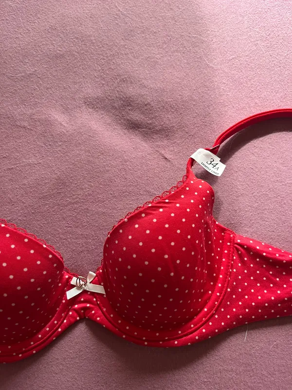 Victoria's Secret Bra - Image 3