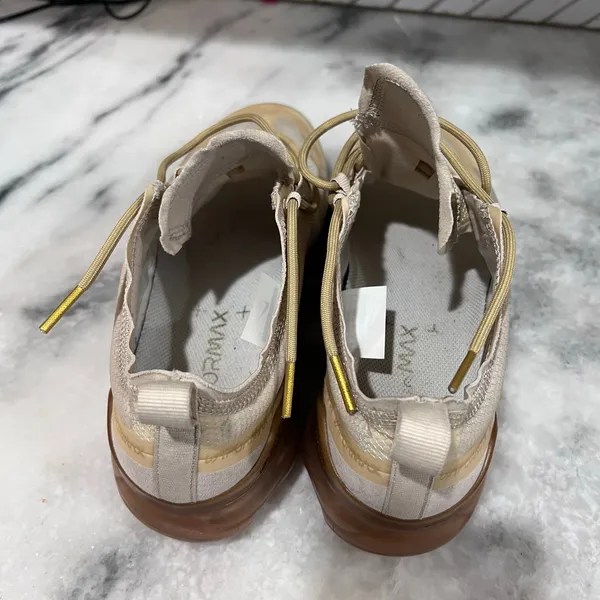 Nike Air Vapormax 2019 AR6632-101 Women’s Size 8.5 Beige Gold White Running Shoe - Image 2