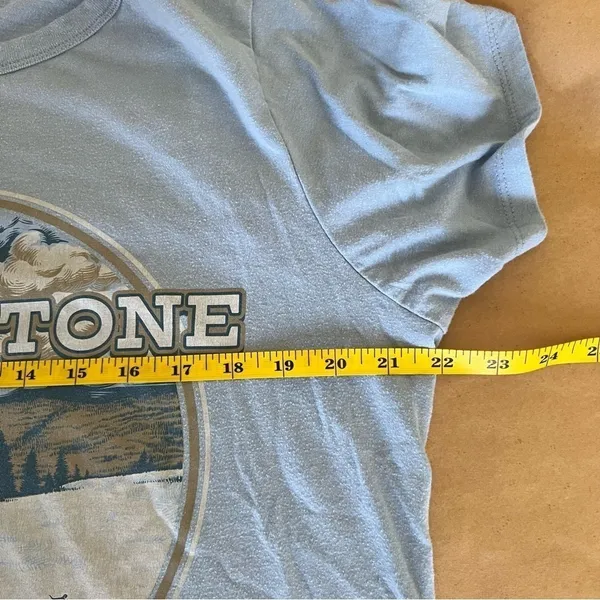 Yellowstone Dutton Ranch Graphic Tee Large Blue Short Sleeve Montana Shirt - Image 4
