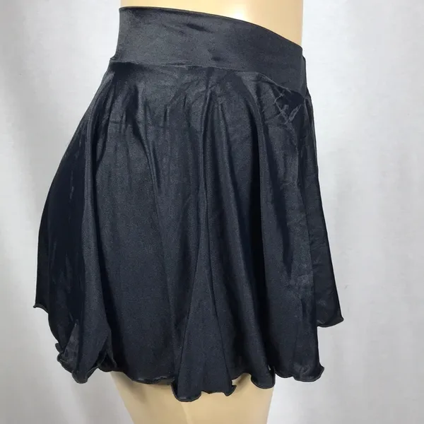 Zuliana Black V-Waist Ruffle SkirtNew With Tags - Image 2