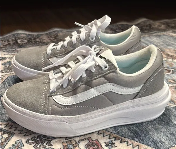 Vans Gray and White Old Skool Sneakers with Suede and Canvas Upper - Image 3