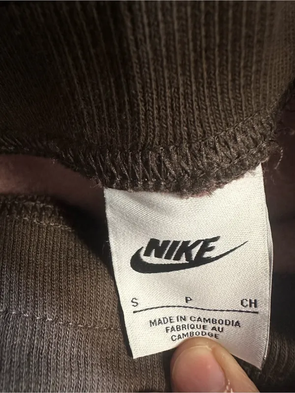 15. Nike xs/s 2pc set bundle - Image 4