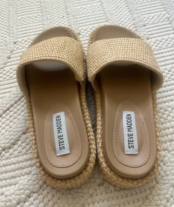 Brand new Platform Steve Madden Sandals - Image 2