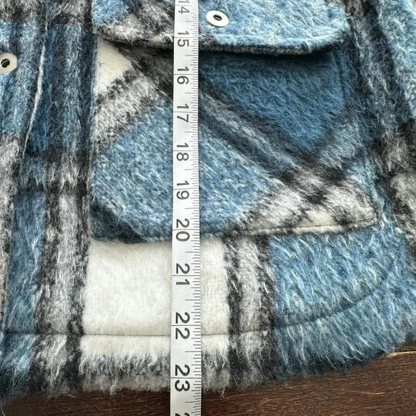 Zara Jacket Sz M Plaid Soft Cropped Shacket Classic - Image 7