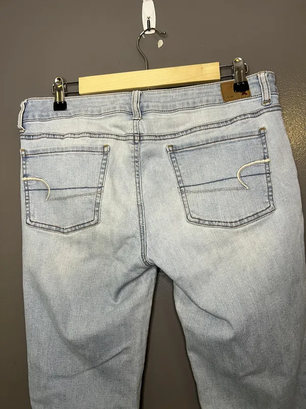 American Eagle Outfitters Jegging Jeans Womens 12 X-Long Light Wash Distressed - Image 4