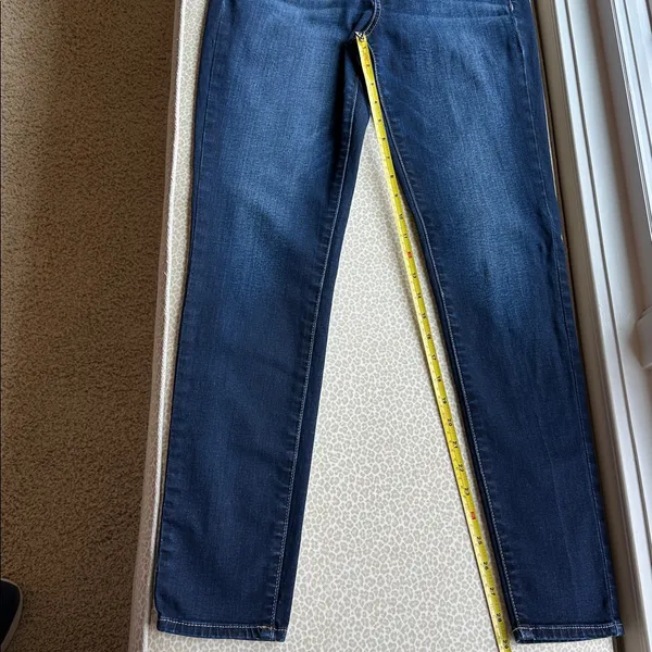 NWOT American Eagle Super Stretch Hi-Rise Jegging size 8 with acid washed areas - Image 12