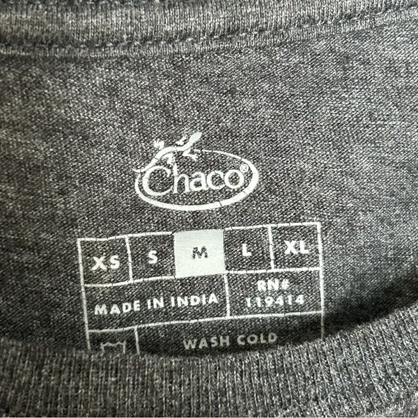 Chaco Women's Charcoal and Pink Logo Tee - Image 4