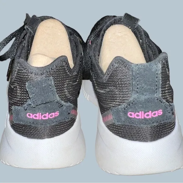 Skechers cloud foam black lace up kicks! - Image 6