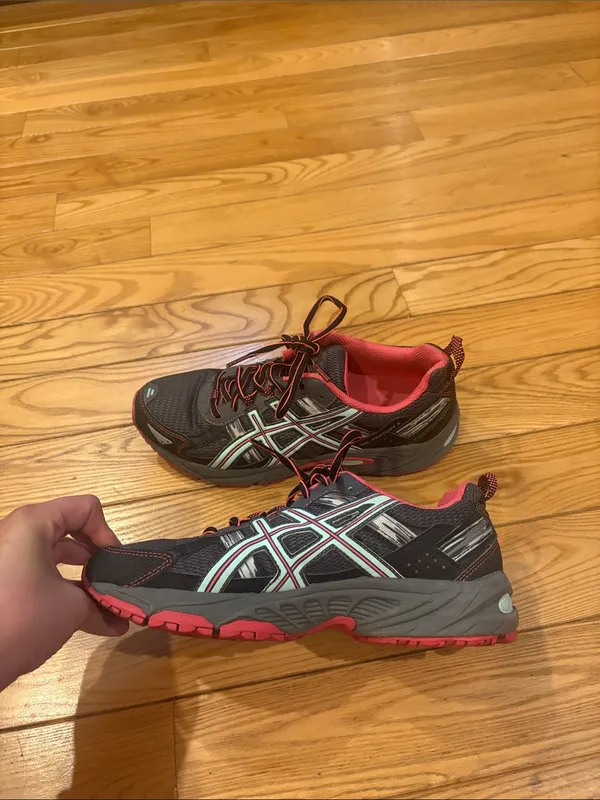 Asics Size 9.5 Gel-Venture 5 Pink and Grey Running Athletic Shoes - Image 5